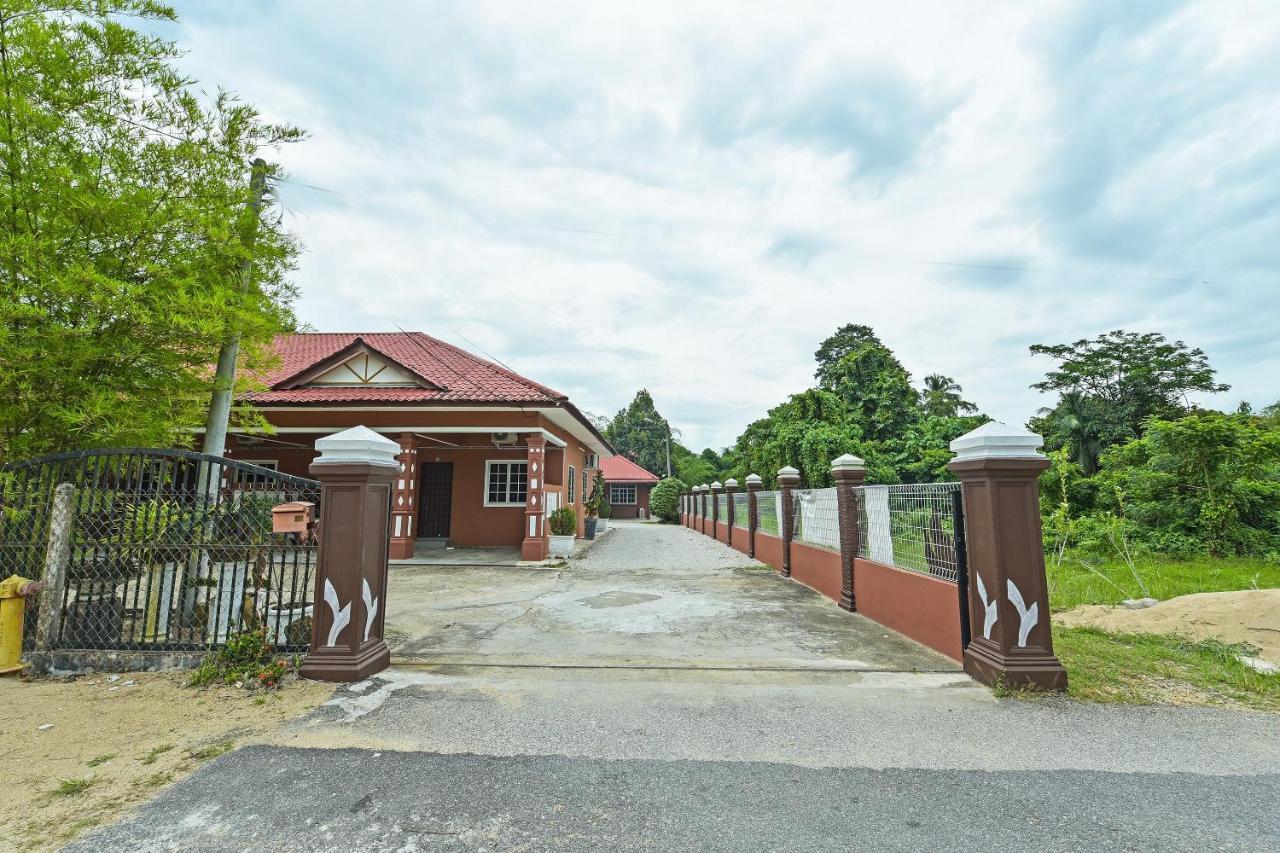 Oyo 90642 Twin Mutiara Chalet & Homestay Jeli Zewnętrze zdjęcie