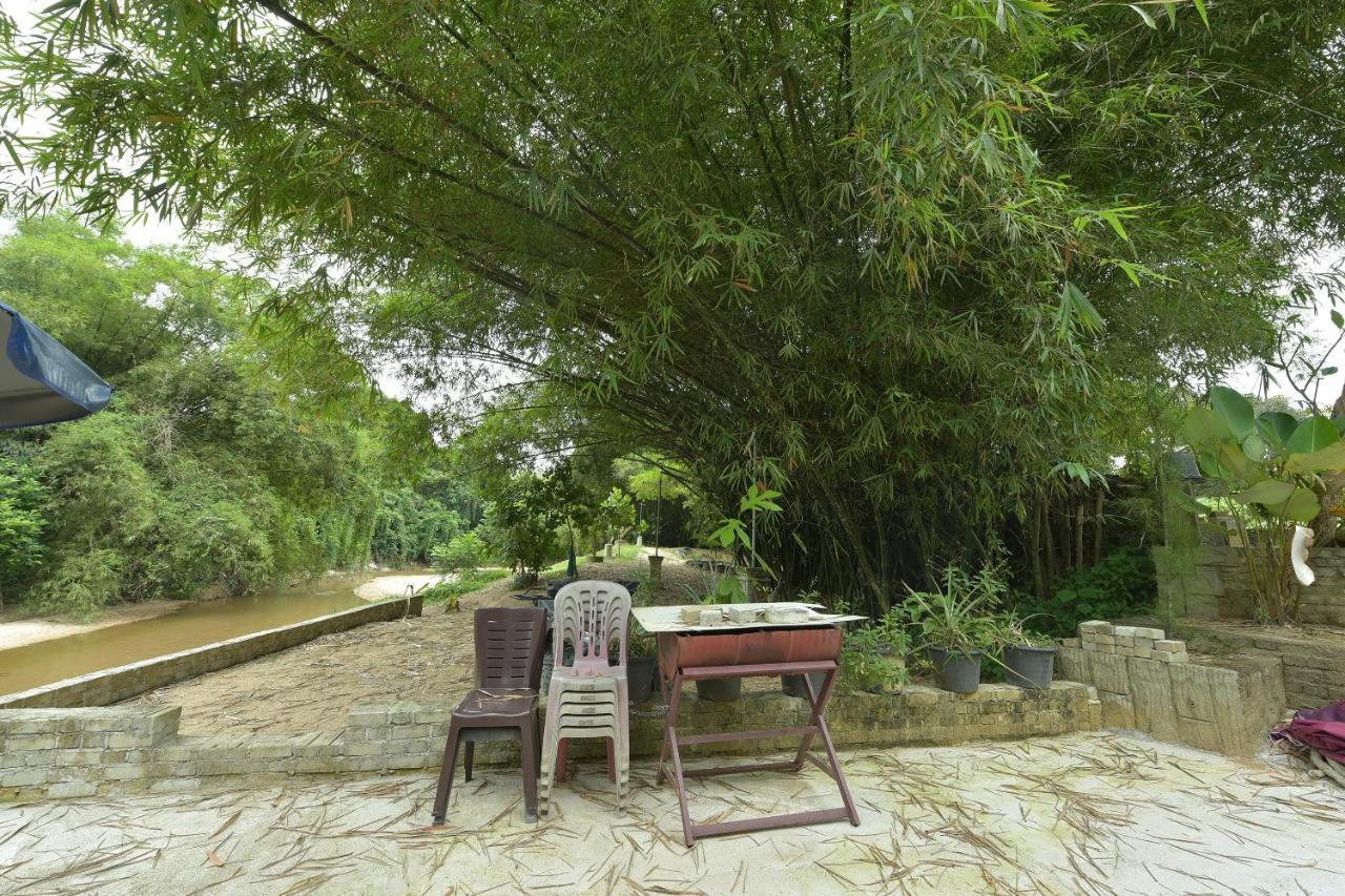 Oyo 90642 Twin Mutiara Chalet & Homestay Jeli Zewnętrze zdjęcie