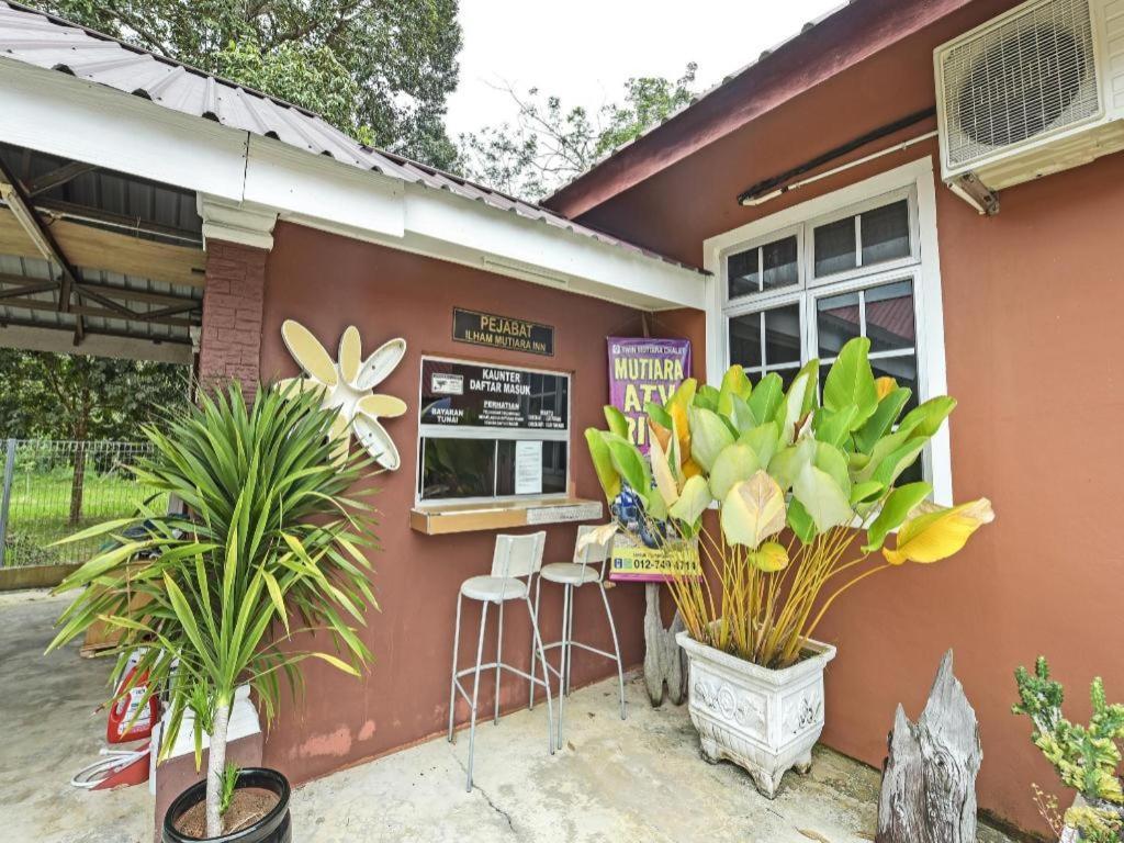 Oyo 90642 Twin Mutiara Chalet & Homestay Jeli Zewnętrze zdjęcie