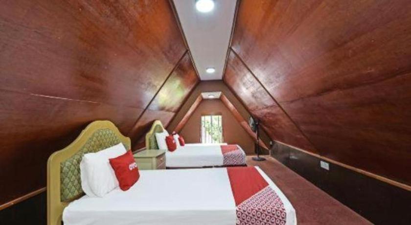 Oyo 90642 Twin Mutiara Chalet & Homestay Jeli Zewnętrze zdjęcie